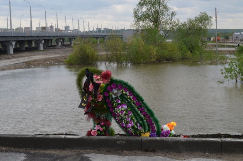 Трагедия у Бугринского моста: «Они не просто утонули»